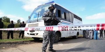 Dieron de alta al agente penitenciario baleado en autopista
