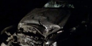 Una camioneta impactó contra un camión que se encontraba sobre la Ruta 11