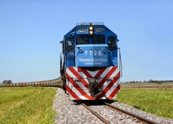 Por primera vez en la historia, llegó a Timbúes un tren con 100 vagones