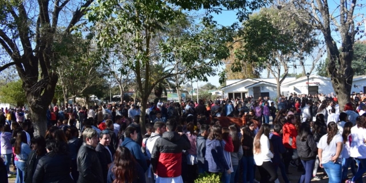 Gaboto volvió a congregar a cientos de vecinos para festejar su día