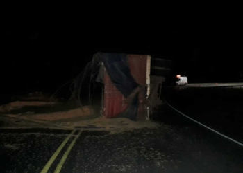 Maciel: un camión volcó y bloqueó el acceso de autopista