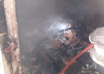 Bomberos de Barrancas sofocaron un incendio en una vivienda en Monje