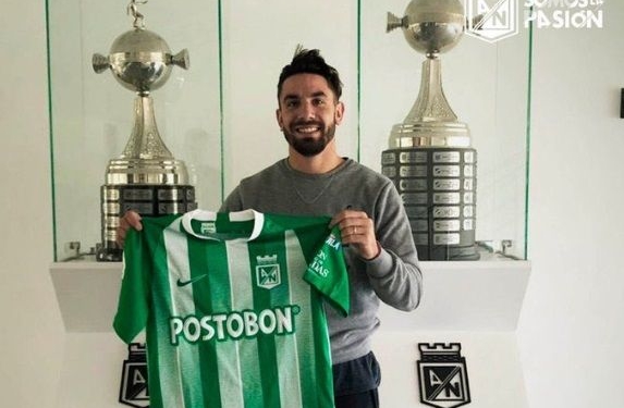 Pato Cucchi fue presentado en Atlético Nacional y firmó por tres años
