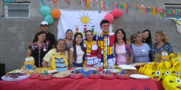 Organizan “fiestas solidarias” para los chicos que no pueden festejar su cumpleaños