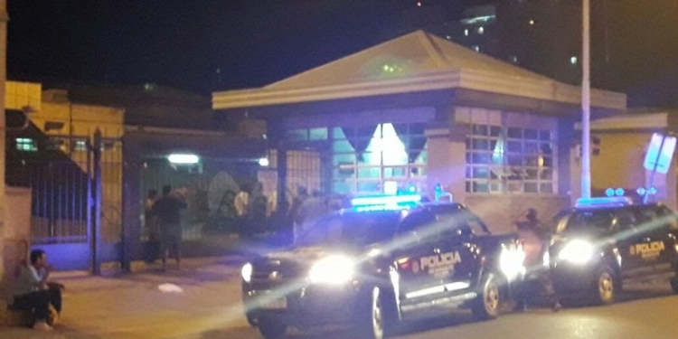 Un joven lucha por su vida al recibir un disparo por parte de su suegra