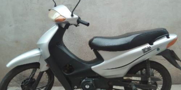 Una joven intenta recuperar su moto robada en Barrancas