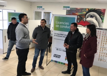 Se firmó el convenio y los vecinos de Oliveros podrán sacar su licencia en Serodino