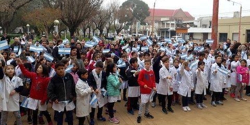 Totoras: entregaron aportes del FAE por más de un millón de pesos