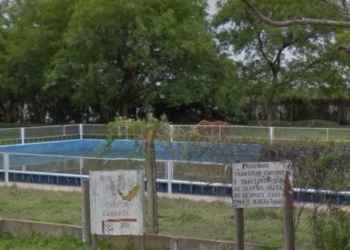 Crueldad animal: un perro atado y ahogado en la pileta comunal de Gaboto