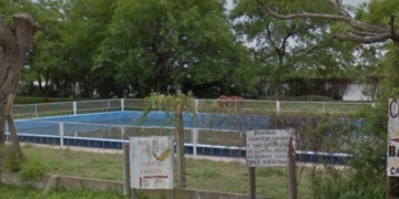 Crueldad animal: un perro atado y ahogado en la pileta comunal de Gaboto