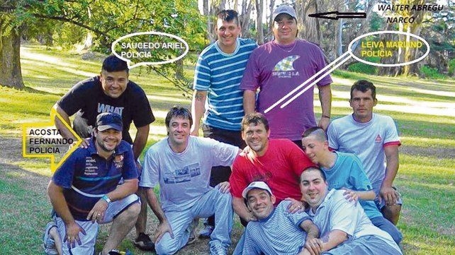 Una foto en Oliveros permitió unir lazos entre narcos y policías