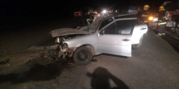 Un hombre de San Genaro falleció al impactar su auto contra un camión