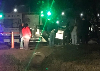 Un joven volcó en Timbúes, quedó atrapado y fue rescatado por bomberos