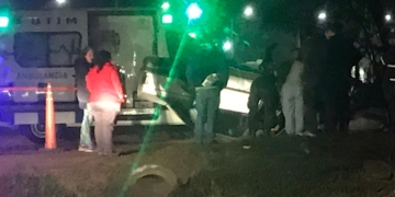 Un joven volcó en Timbúes, quedó atrapado y fue rescatado por bomberos