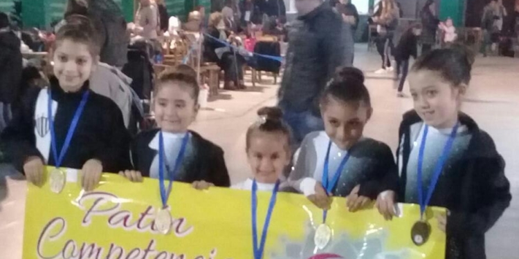 Patinadoras de Timbúes compitieron por primera vez con excelentes logros