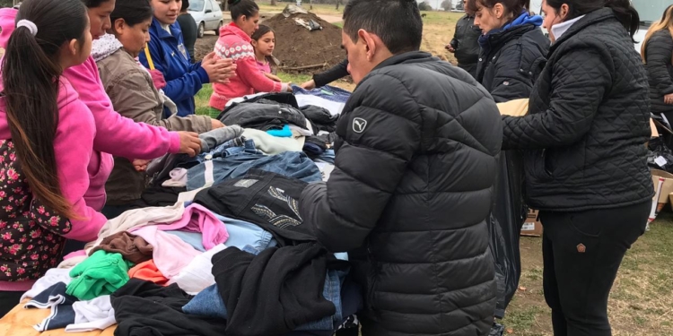 Solidaridad ante el frío: entregaron donaciones en Timbúes