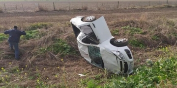 Impactante vuelco dejó a un hombre herido