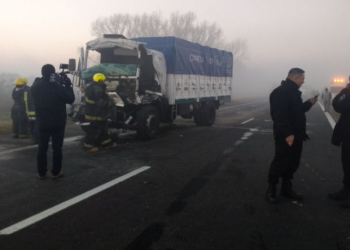 Corte total en autopista por dos accidentes con personas heridas