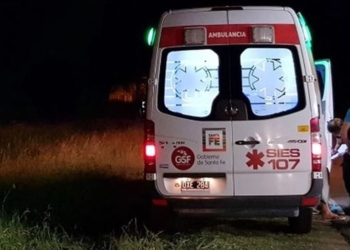 Ruta 11: viajaba en moto, metió el pie en la rueda y terminó hospitalizado