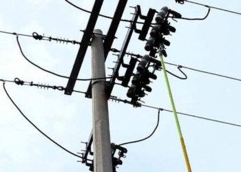 Totoras: trabajaba con cables de alta tensión y sufrió una descarga eléctrica