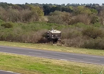 Identificaron al camionero que falleció al impactar contra un puente en autopista