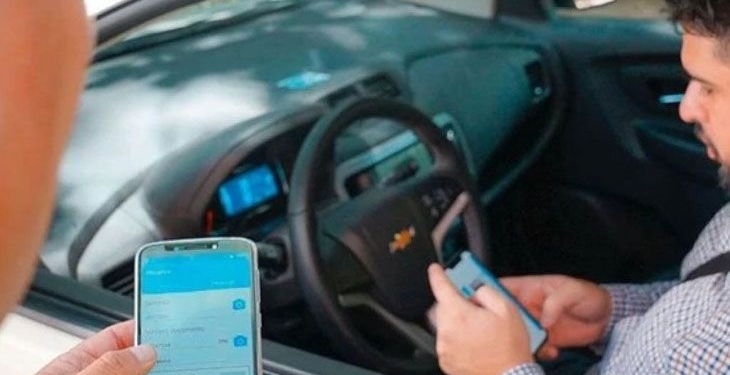 Los documentos del auto ya están disponibles en el teléfono celular