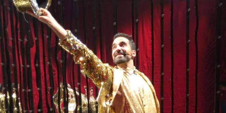 Un totorense fue elegido por Antonio Banderas para ser parte de su musical en España