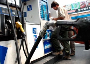 En agosto vuelve a aumentar el combustible