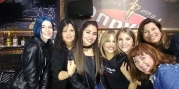 Tres maquilladoras de la región en un evento solidario en Carlos Paz