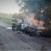 Pérdidas totales: un auto destruído tras incendiarse en Clarke