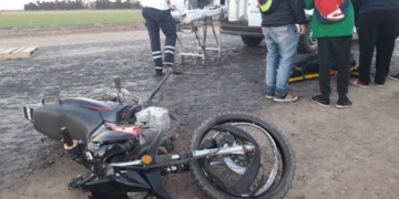 Un palet en el medio de la ruta causó un accidente con jóvenes heridos