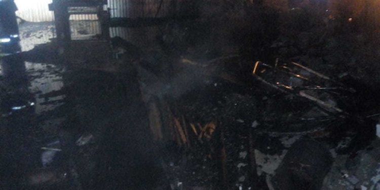 Timbúes: un incendio de magnitud destruyó una maderera