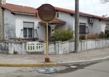 Vandalismo en Totoras: una docena de espejos rotos