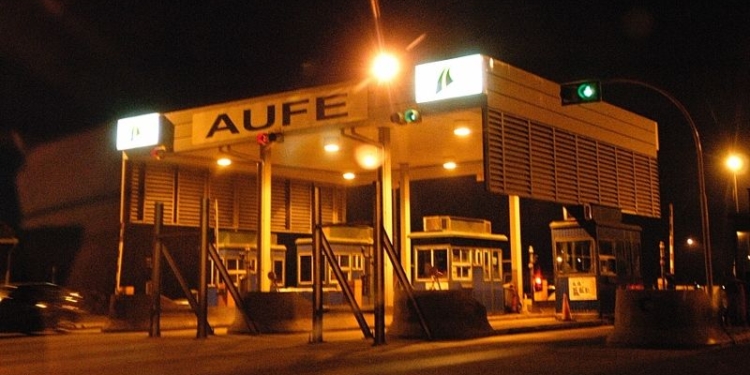 Indemnizarán a una pareja que sufrió un accidente en autopista hace 11 años