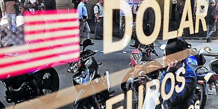 Dólar por las nubes: ya se vende a $60 pesos en Rosario