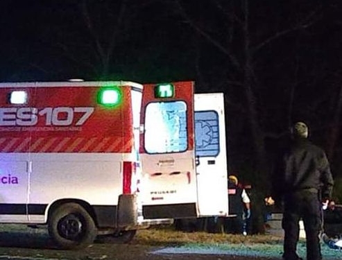 Un peatón murió tras ser embestido mientras cruzaba la autopista