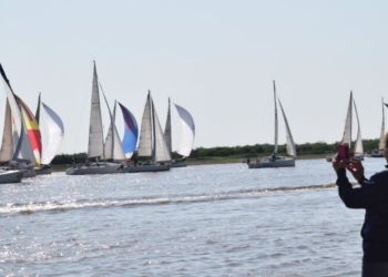 Por tercer año consecutivo, la regata de veleros largó desde Monje