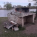 Vandalismo puro: destrozaron los asadores del Parque y Lago San Genaro