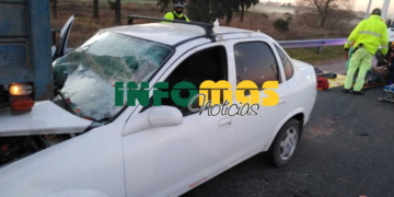 Un auto impactó contra un camión en autopista y un hombre sufrió traumatismo de cráneo