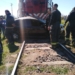 Milagro en la región: madre e hijo fueron arrastrados por el tren