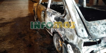 Bomberos sofocaron el incendio de un auto en Totoras