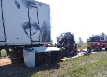 Impactante accidente en Ruta 34: un camionero atrapado