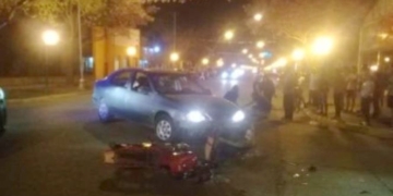 Un hombre resultó herido en San Genaro al impactar en moto contra un auto