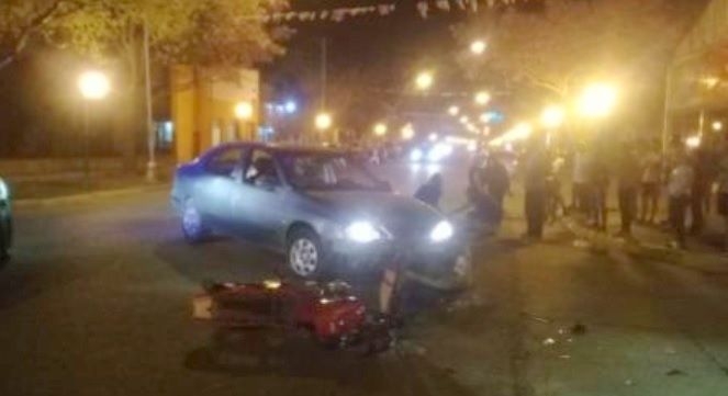 Un hombre resultó herido en San Genaro al impactar en moto contra un auto