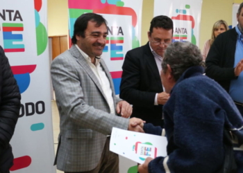 Entregaron escrituras a 71 familias de Maciel, Monje, Díaz y diversas localidades de la región