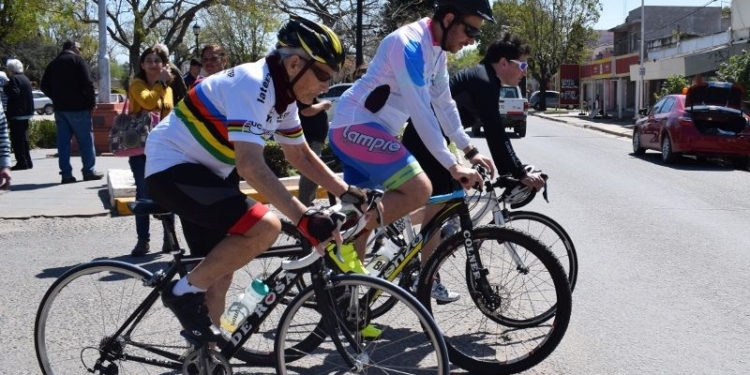 Mauricio Ramón festejó sus 84 años lleno de emoción