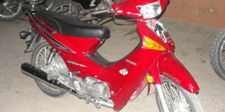 Recuperaron una moto robada por tres menores en San Genaro