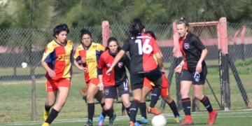 Con dos goles de Lara López, Newell’s venció 18 a 1 a Defensores Unidos