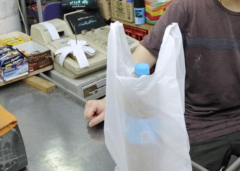 Andino: prohibieron la entrega de bolsitas de nylon en comercios