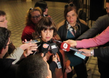 Media sanción a la ley que protege a las mujeres policías
